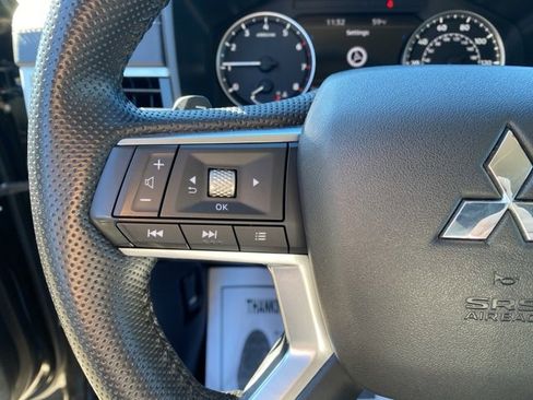 Used 2024 Mitsubishi Outlander SE image 16