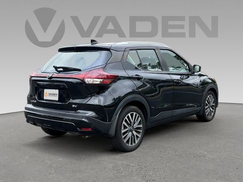 Used 2022 Nissan Kicks SV FWD image 17