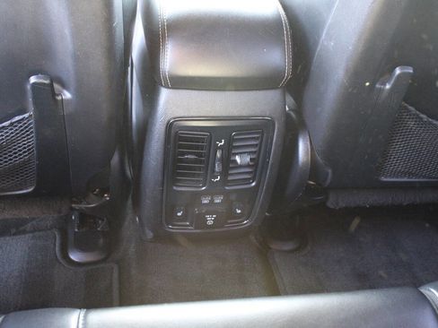 Used 2015 Jeep Grand Cherokee Limited image 87
