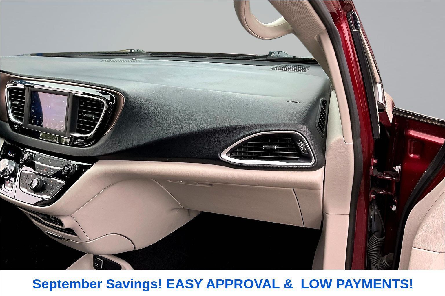 Used 2020 Chrysler Voyager LX FWD image 27