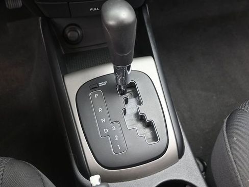 Used 2012 Hyundai Elantra w/ Preferred Pkg FWD image 20