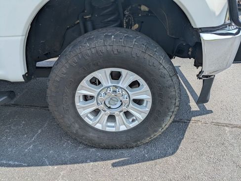 Used 2020 Ford F250 XLT AWD/4WD image 11