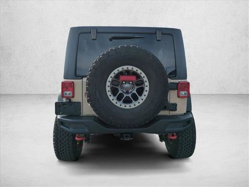 Used 2016 Jeep Wrangler Unlimited Rubicon image 6