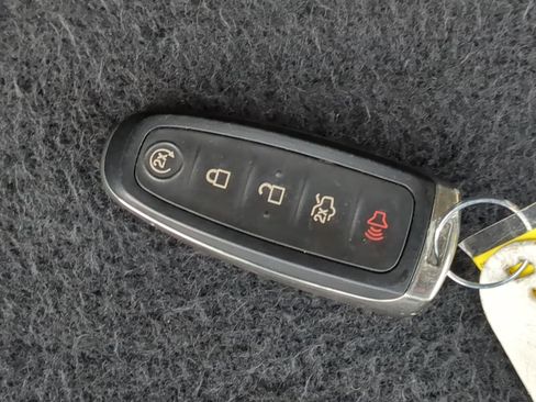 Used 2018 Ford Escape Titanium image 37