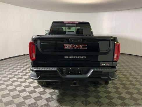 Used 2020 GMC Sierra 2500 AT4 w/ AT4 Premium Package image 8