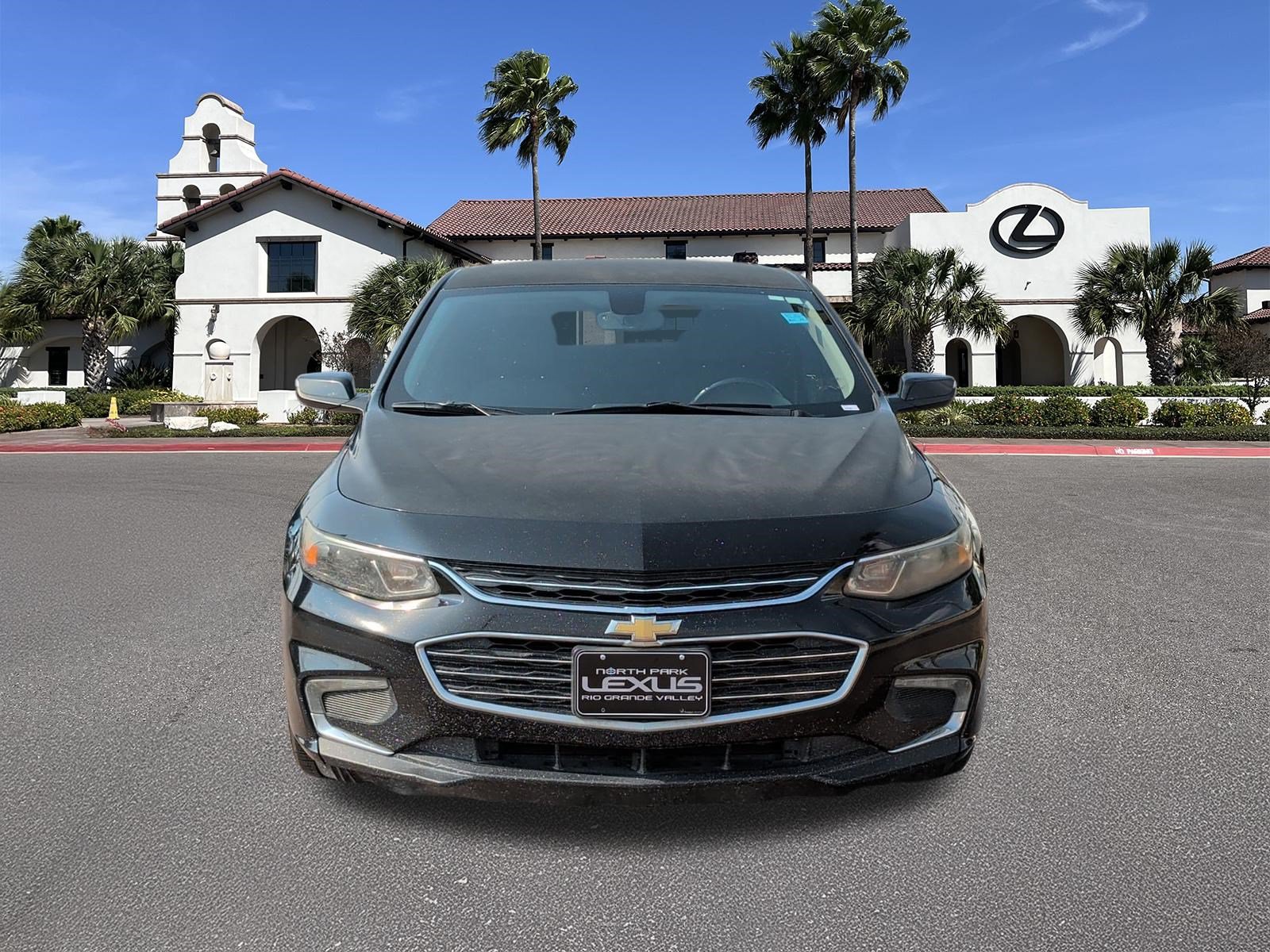 Used 2017 Chevrolet Malibu LT FWD image 6