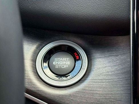 Certified 2024 Jeep Grand Cherokee Limited 4xe AWD/4WD image 26