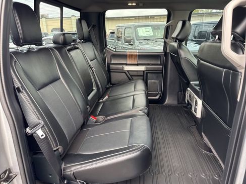 Used 2020 Ford F150 Lariat w/ Equipment Group 502A Luxury AWD/4WD image 18