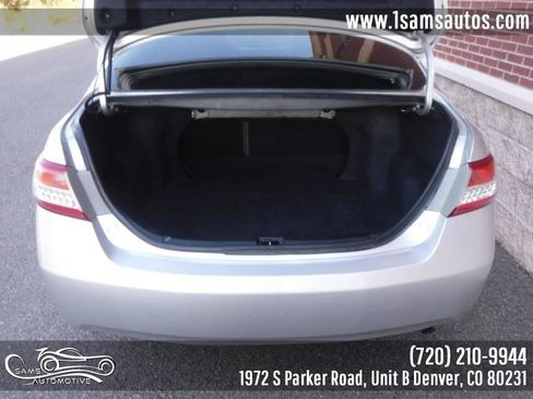 Used 2010 Toyota Camry LE image 28
