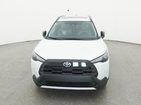 New 2026 Toyota Corolla Cross LE w/ Moonroof Package FWD image 15