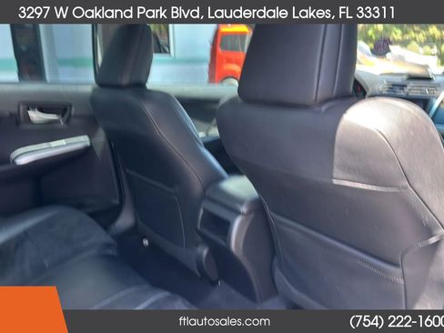 Used 2012 Toyota Camry SE w/ Leather Pkg FWD image 41