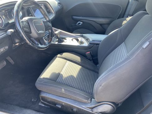 Used 2021 Dodge Challenger SXT AWD/4WD image 10