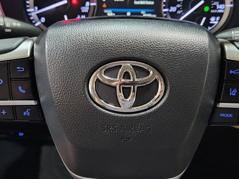 Used 2022 Toyota Highlander Limited FWD image 50