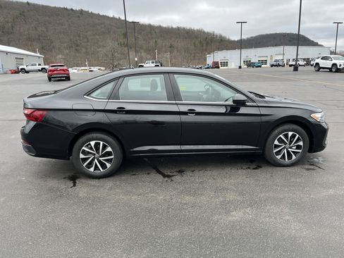 Used 2024 Volkswagen Jetta S image 8