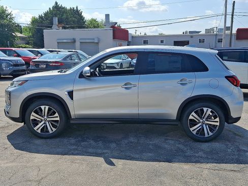 New 2025 Mitsubishi Outlander Sport SE image 5