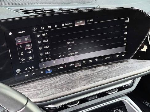 Used 2025 Audi Q5 Premium Plus AWD/4WD image 21