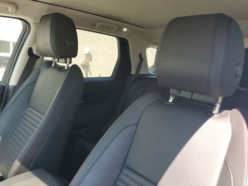 Certified 2025 Land Rover Discovery Sport S AWD/4WD image 19