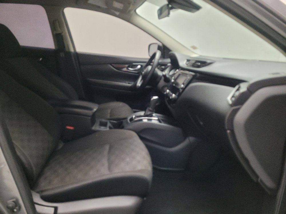 Used 2022 Nissan Rogue Sport SV FWD image 21