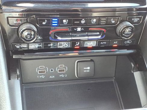 Used 2023 Jeep Grand Cherokee L Overland w/ Luxury Tech Group IV AWD/4WD image 27