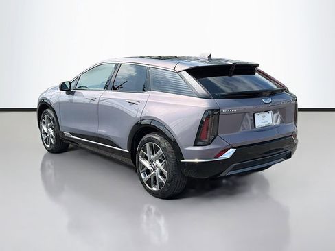 New 2026 Cadillac Optiq Luxury 2 RWD image 7