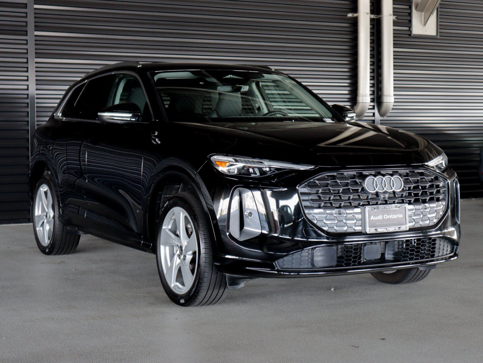 Used 2025 Audi Q5 Premium Plus w/ Premium Plus AWD/4WD image 12