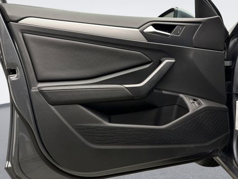 Used 2024 Volkswagen Jetta S image 9