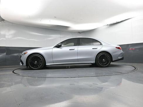 Used 2024 Mercedes-Benz E 350 4MATIC Sedan image 30