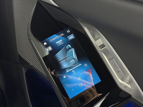 Used 2024 BMW 760i xDrive w/ Premium Package 2 image 42