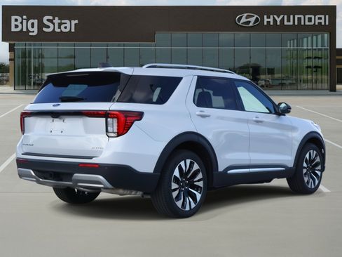 Used 2025 Ford Explorer Platinum w/ LUX Leather Package image 4