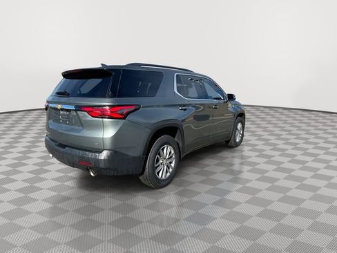 Used 2022 Chevrolet Traverse LT image 8