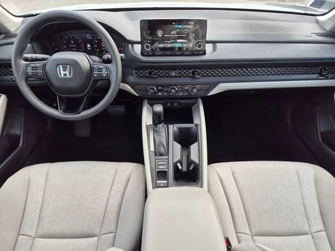 Certified 2023 Honda Accord LX image 17