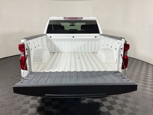 Used 2021 Chevrolet Silverado 1500 LT w/ Z71 Off-Road Package image 12