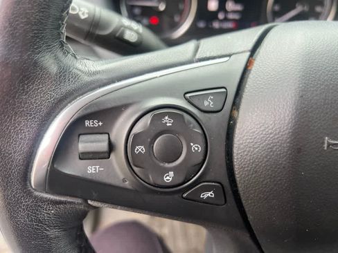 Used 2020 Buick Enclave Premium w/ Surround and Sites Package FWD image 9