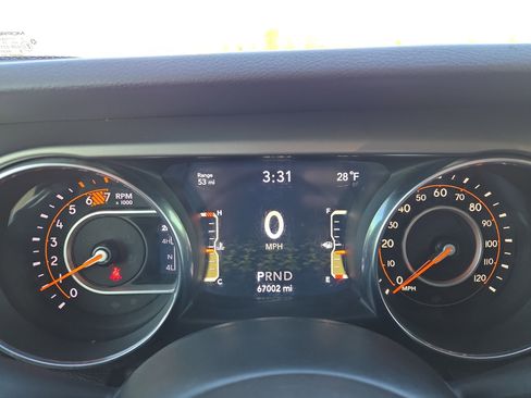 Used 2020 Jeep Wrangler Sport image 14