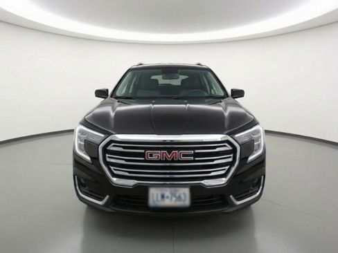 Used 2024 GMC Terrain SLT AWD/4WD image 2