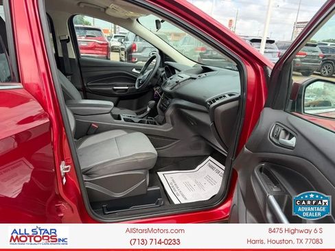 Used 2017 Ford Escape SE FWD image 14