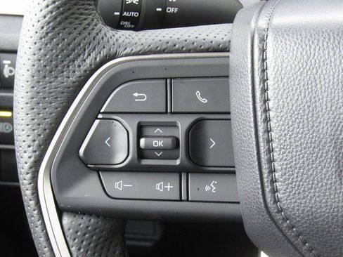 New 2025 Toyota Tacoma TRD Off-Road AWD/4WD image 24