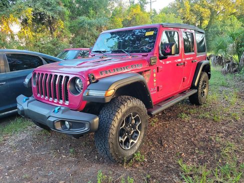Used 2021 Jeep Wrangler Unlimited Rubicon 4xe w/ Cold Weather Group AWD/4WD image 3
