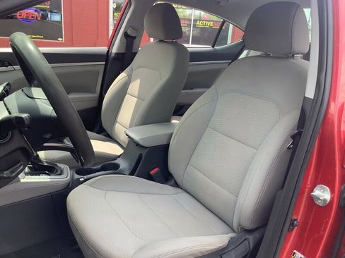 Used 2020 Hyundai Elantra SEL FWD image 11