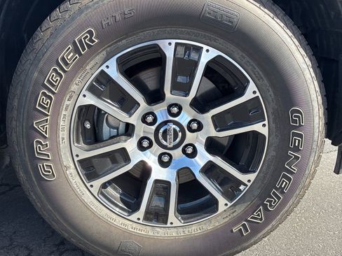 Used 2021 Nissan Titan SV w/ Accessory Utility Package image 25