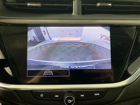 Used 2023 Buick Encore GX Preferred w/ Cold Weather Comfort Package AWD/4WD image 17