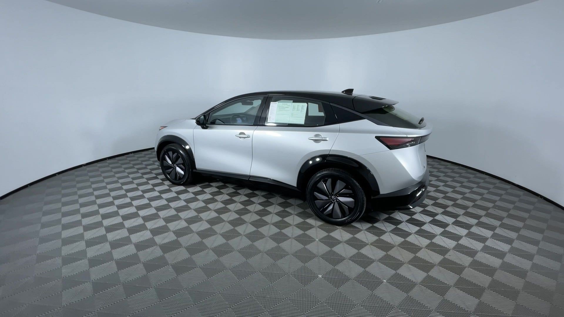 Certified 2024 Nissan Ariya AWD image 6