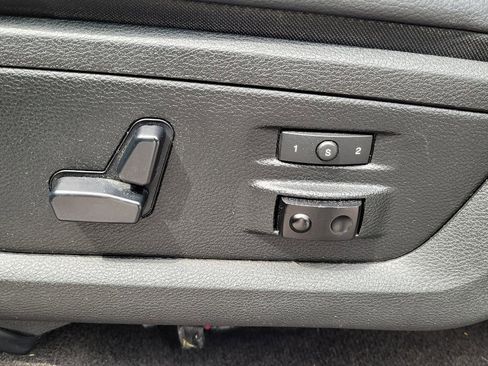 Used 2017 RAM 1500 Laramie AWD/4WD image 14
