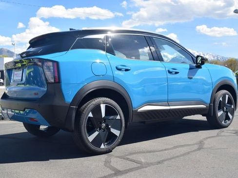 New 2026 Nissan Kicks SR FWD image 6