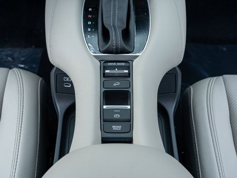 New 2026 Honda HR-V EX-L image 23