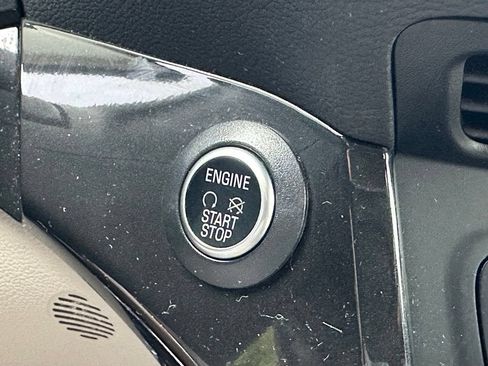 Used 2019 Ford Escape Titanium FWD image 30