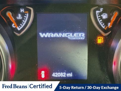 Used 2022 Jeep Wrangler Unlimited Sport AWD/4WD image 14