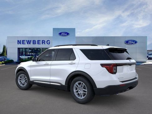 New 2025 Ford Explorer Active image 6