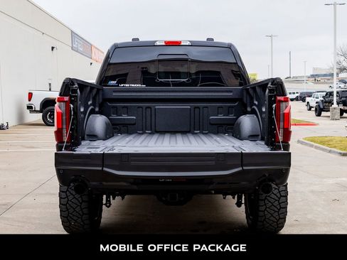 Used 2025 Ford F150 Lariat w/ Equipment Group 501A Mid image 9