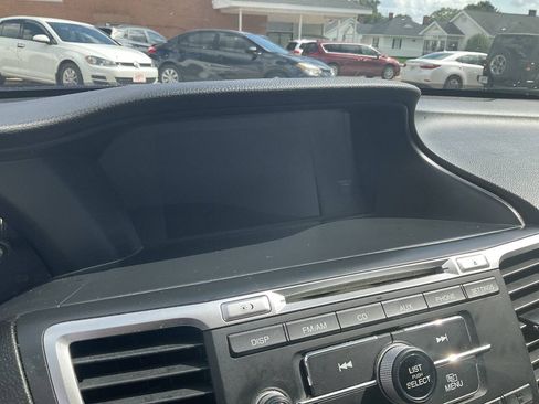 Used 2016 Honda Accord LX image 16